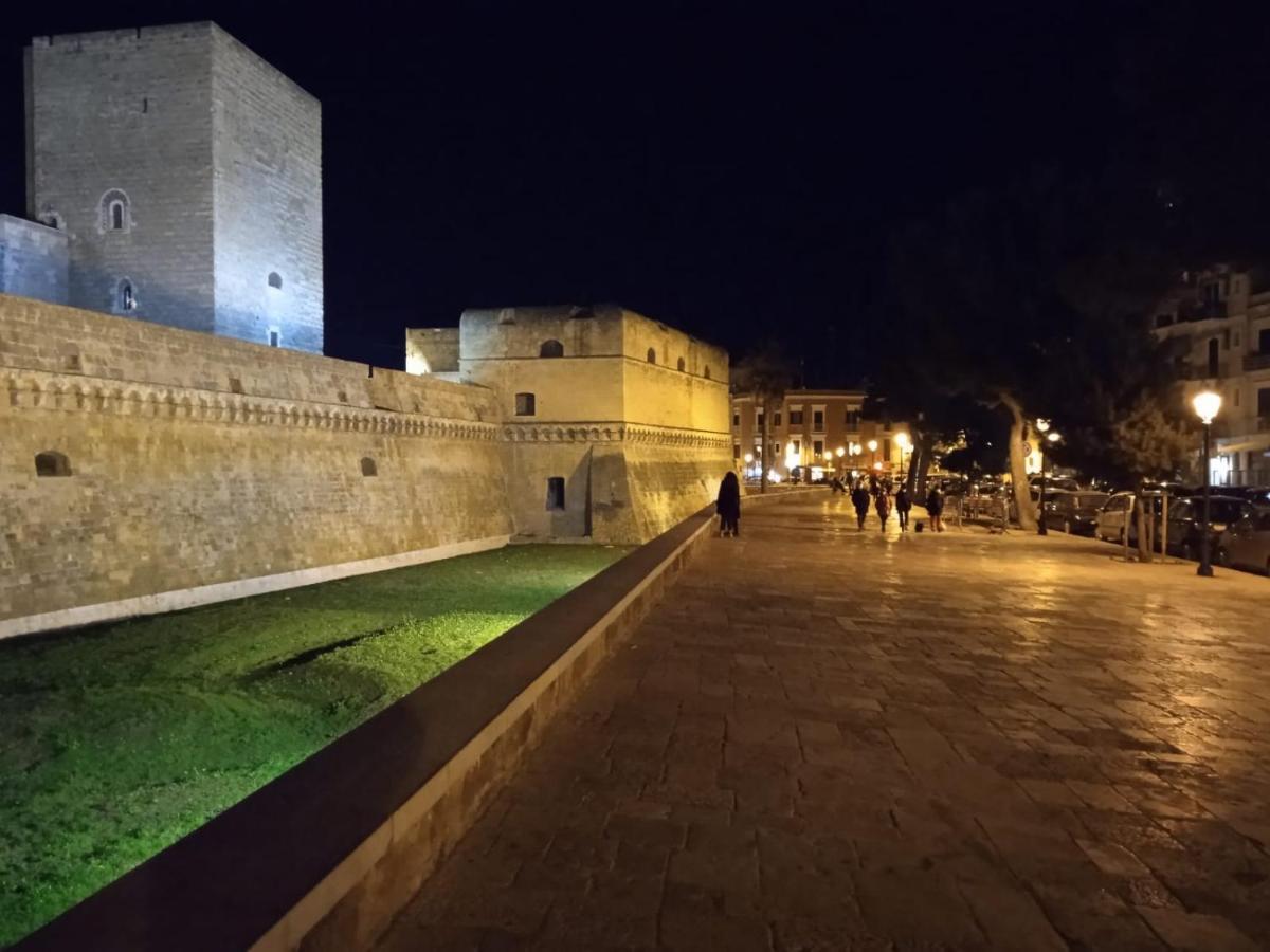 Loft Le Gemelle Apartment Bari Bagian luar foto